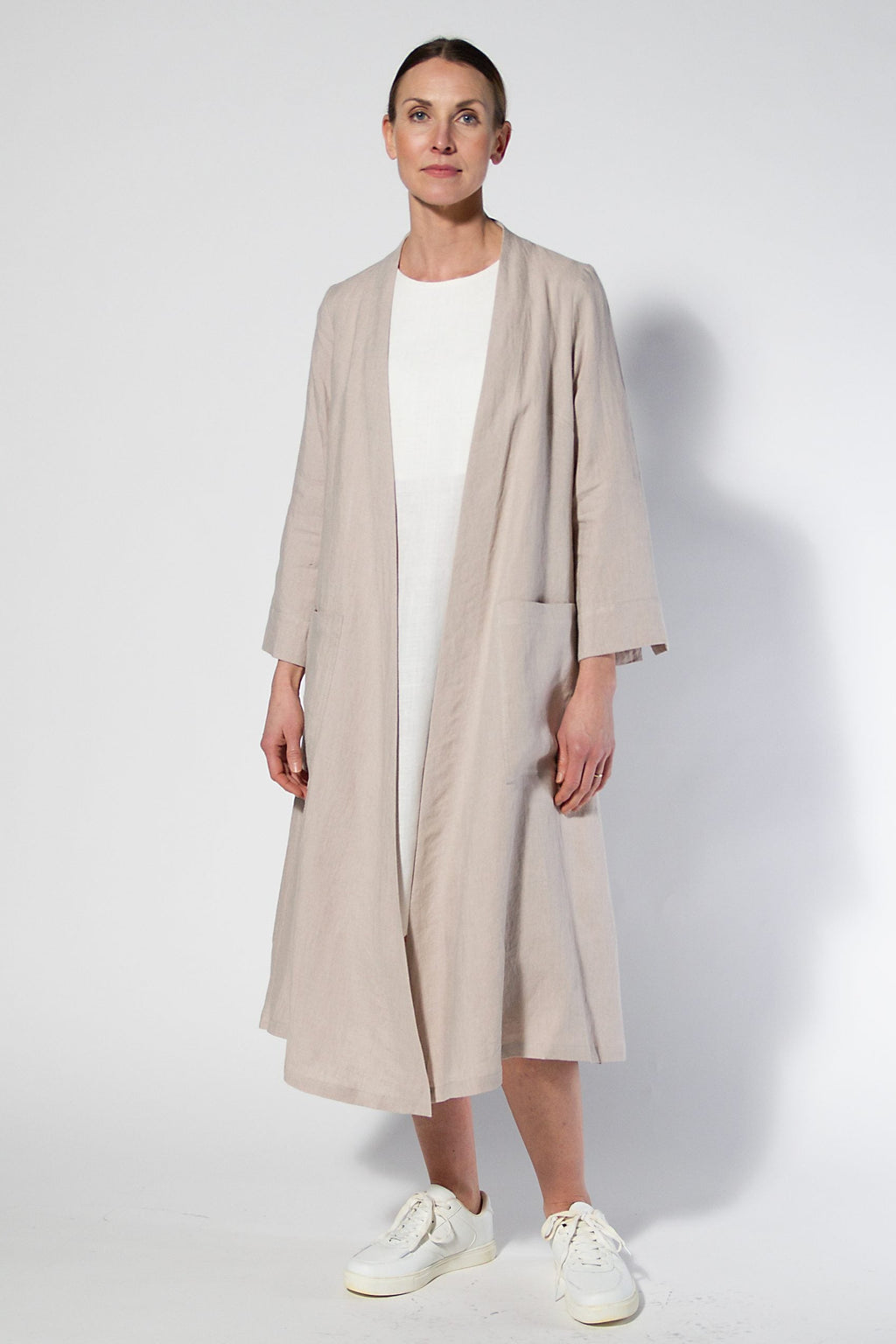 NEENA, Coat in Thin Linen image 1