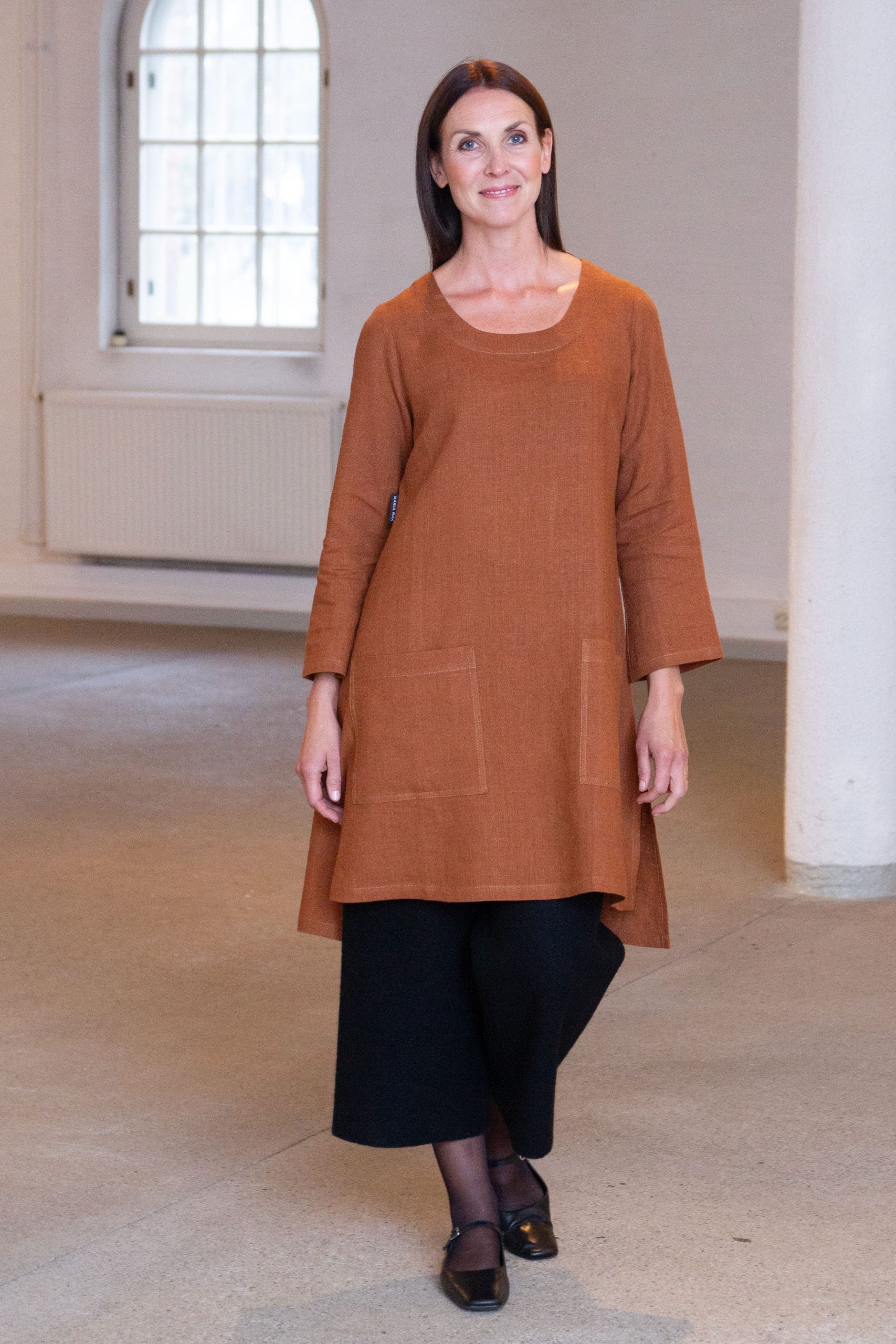 EILA, Tunic in Thin Linen image 0