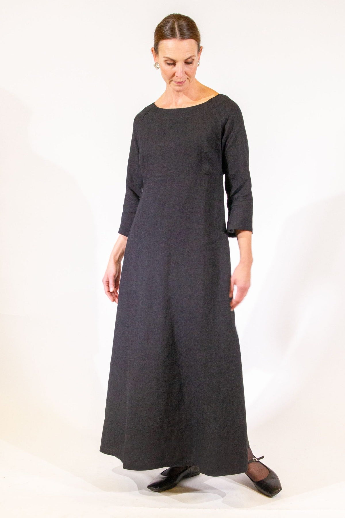 Eliza, Dress in Thin Linen  Marja Rak