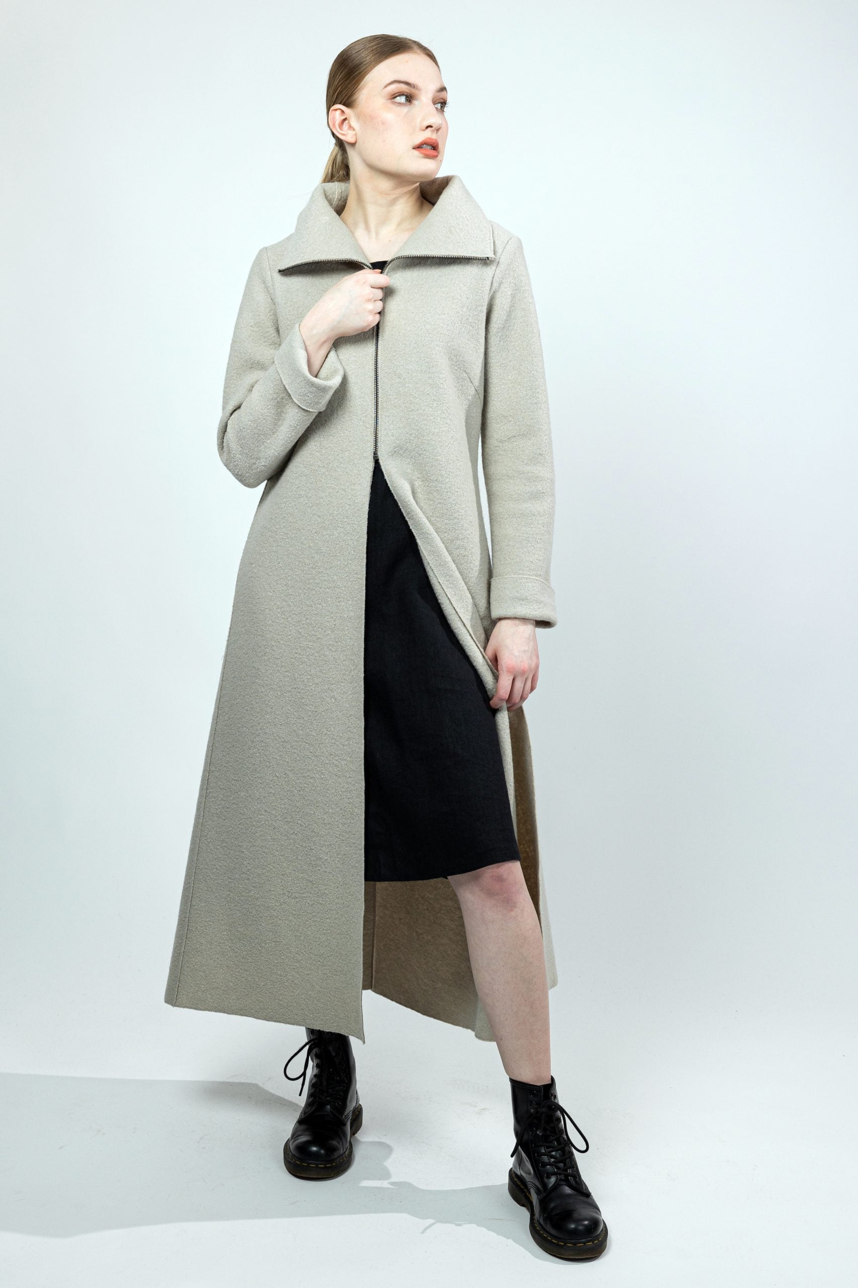LORU, Coat in Boiled Wool image 3