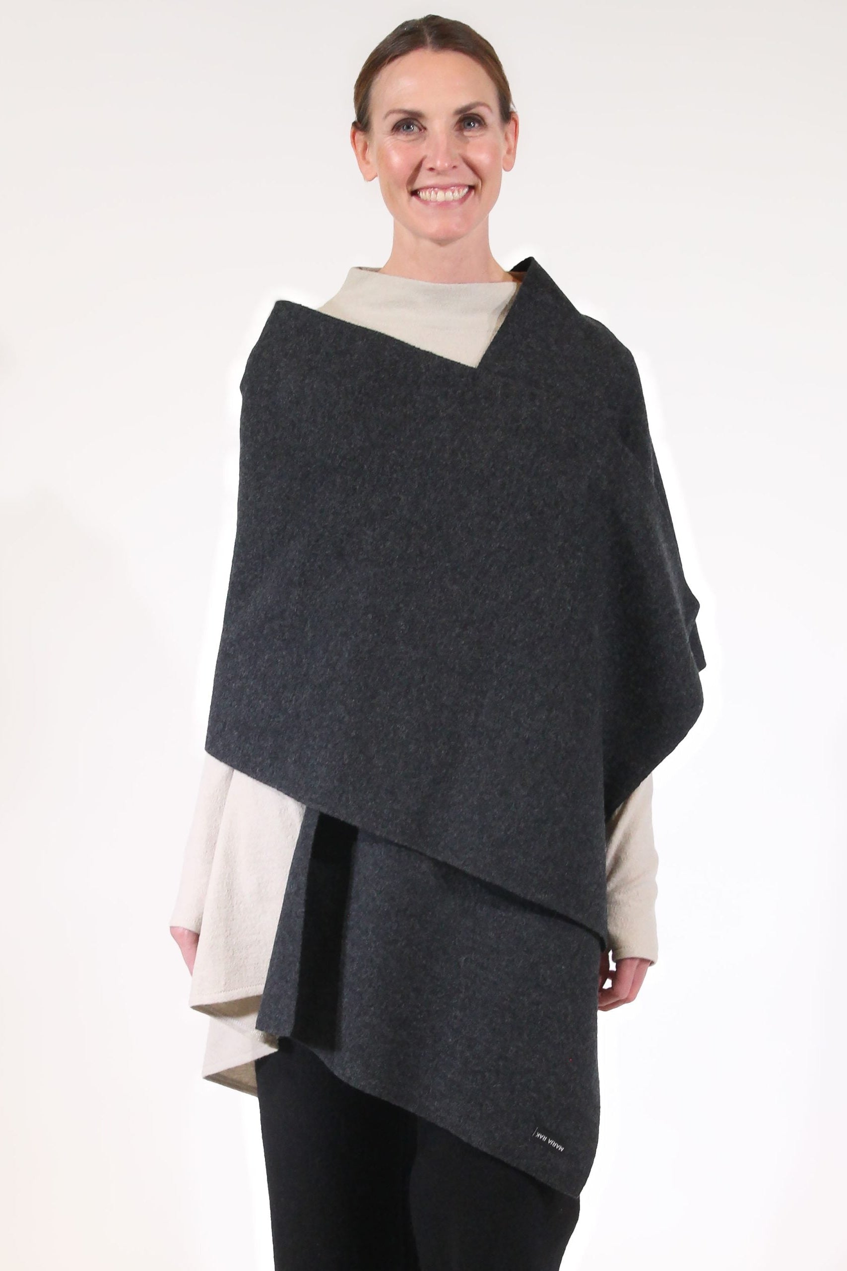 LINA, Scarf in Boiled Wool image 0