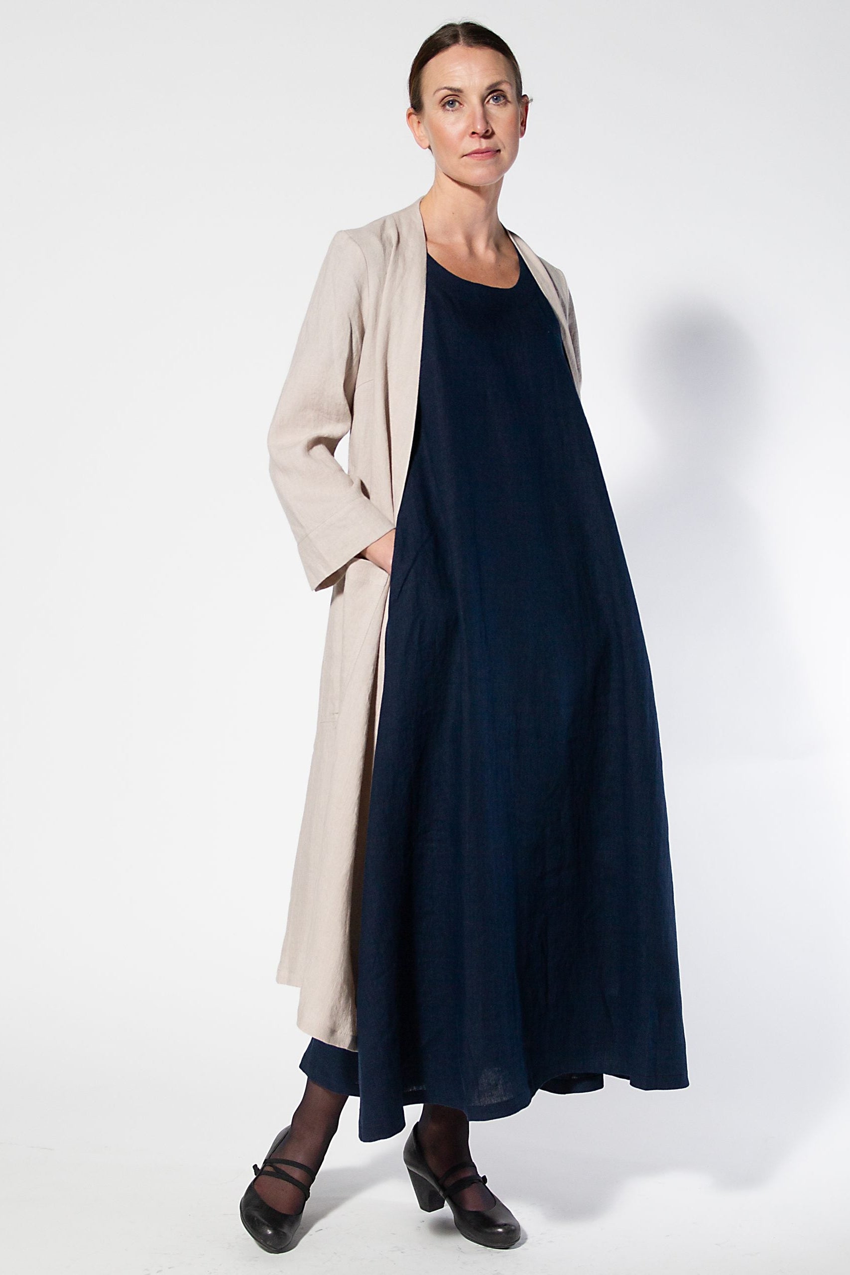 NEENA, Coat in Thin Linen image 3