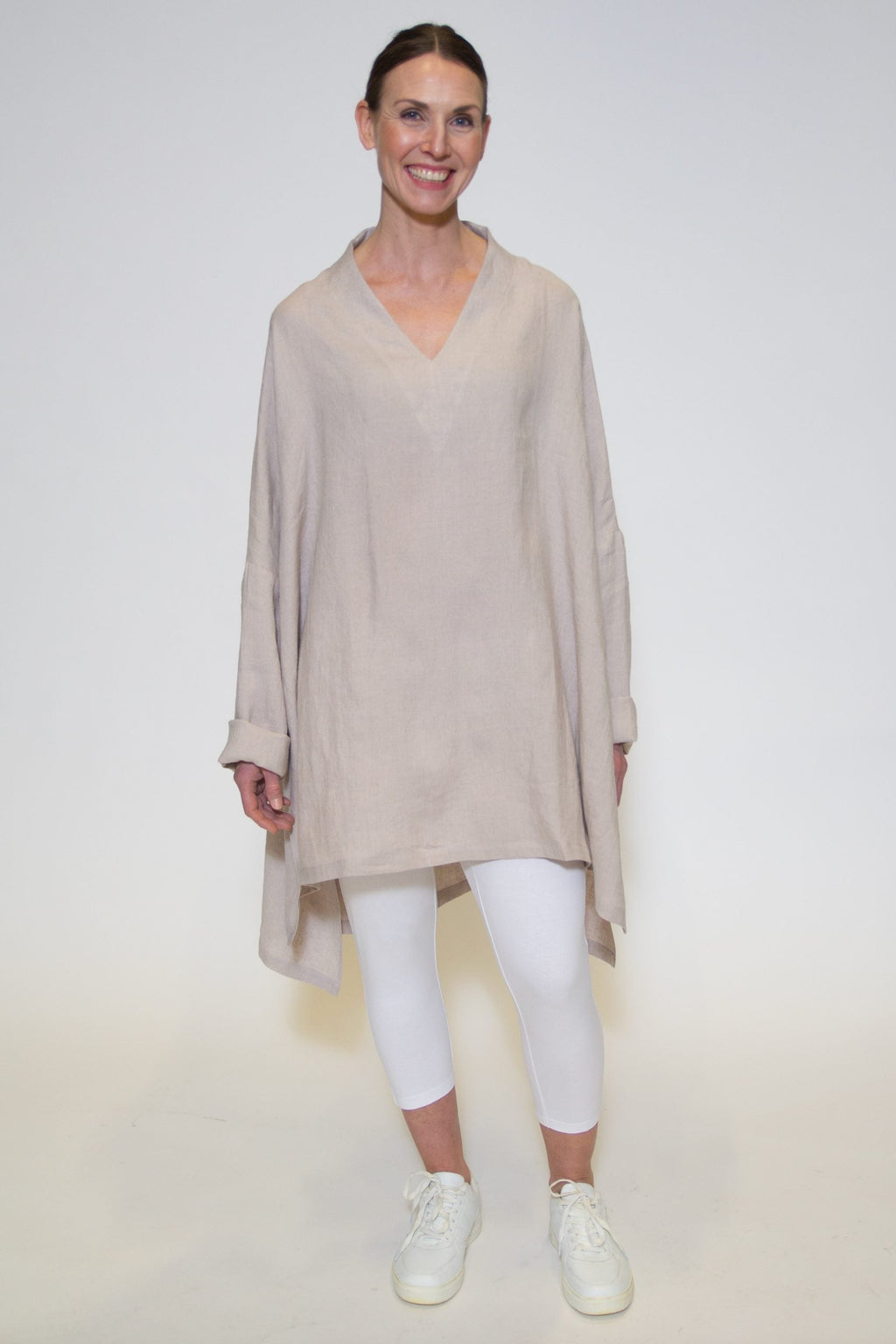 BETTE, Tunic in Thin Linen image 2