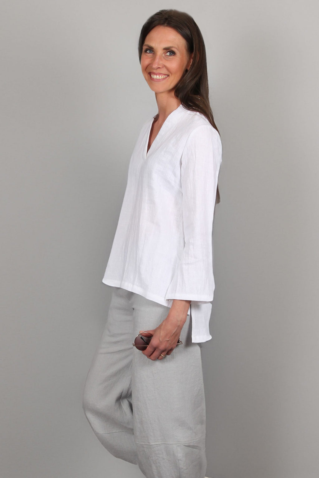 NATALIE, Tunic in Thin Linen image 2