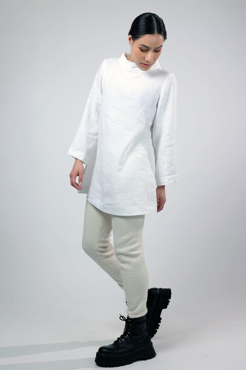 HETA, Tunic in Thin Linen image 2