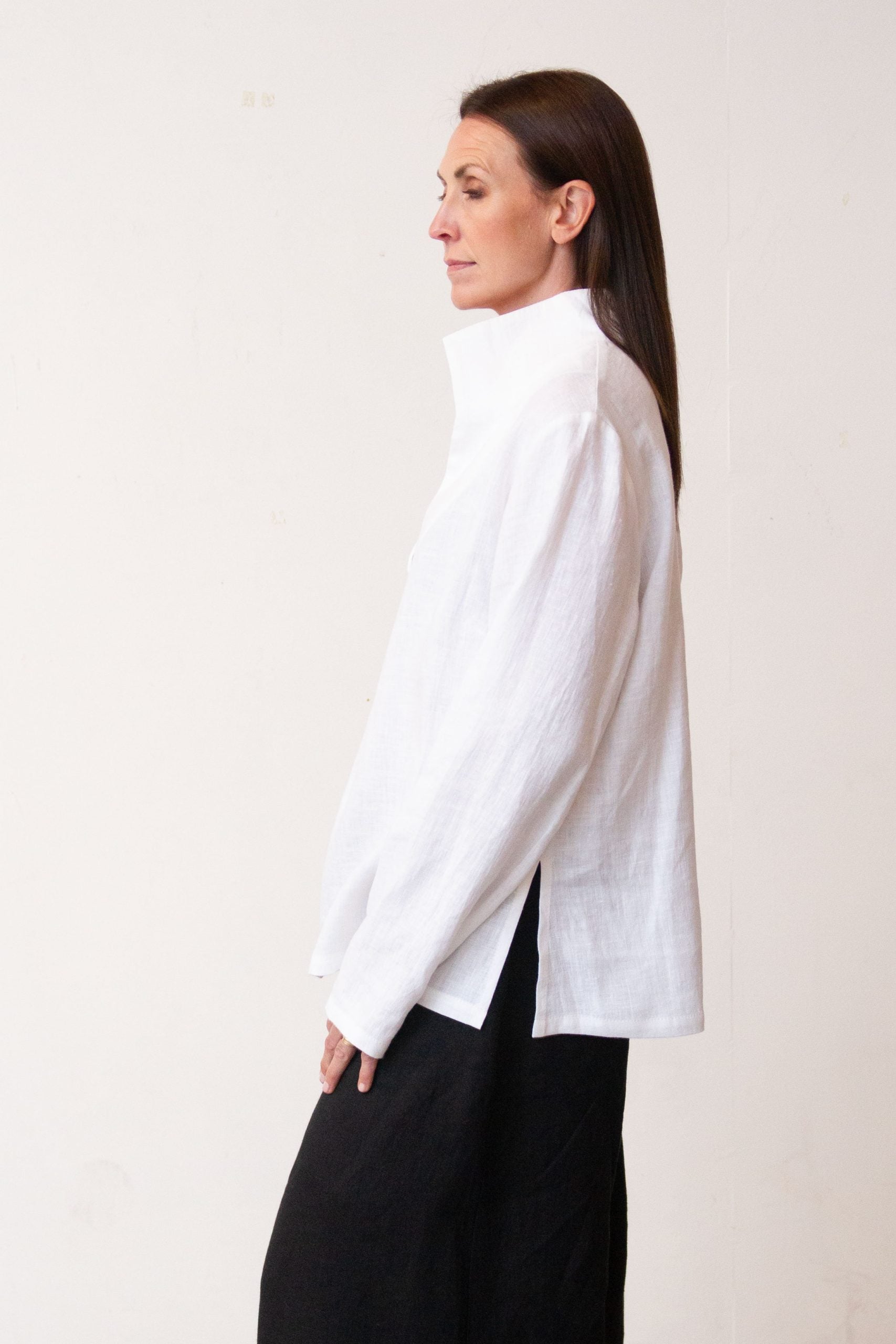 EMMA, Top in Thin Linen image 1