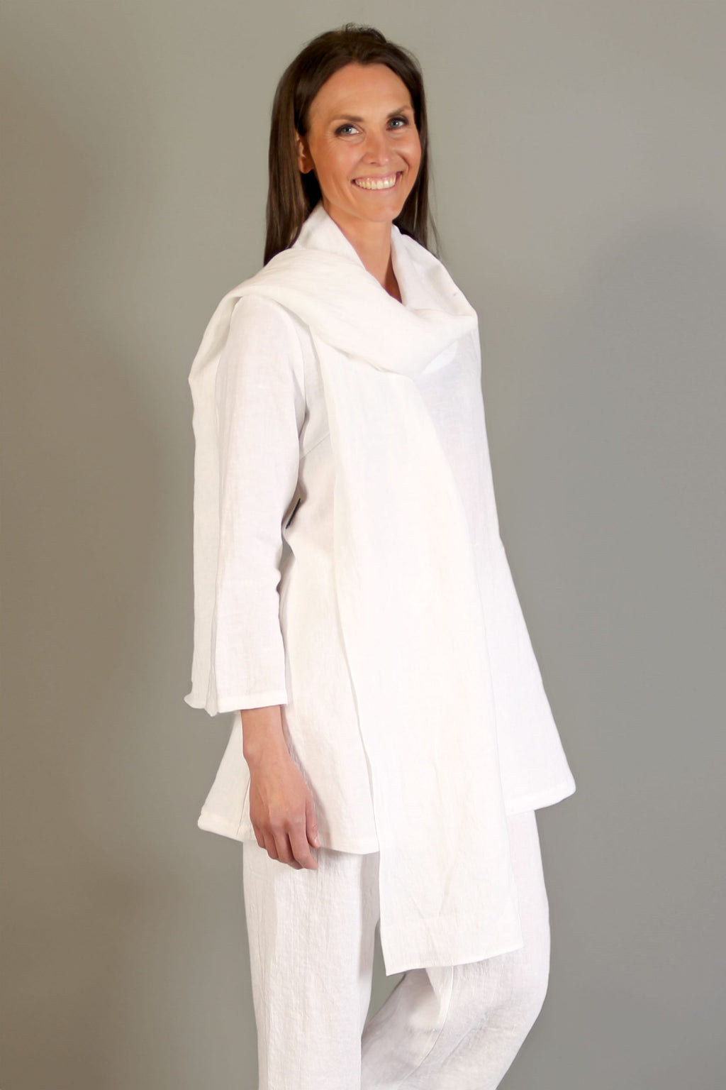 HEDVIG, Scarf in Thin Linen image 2