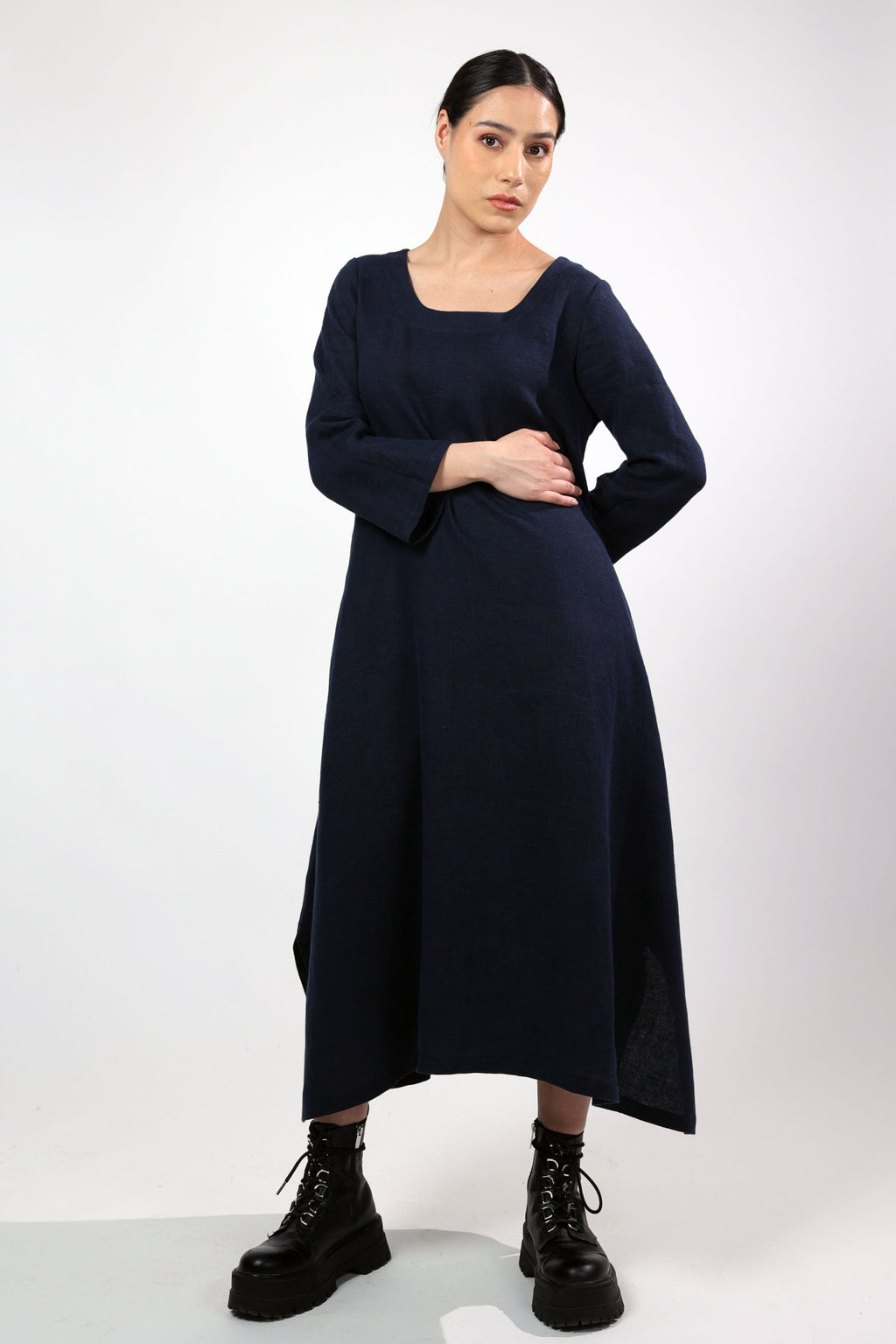 ONERVA, Dress in Thin Linen image 2
