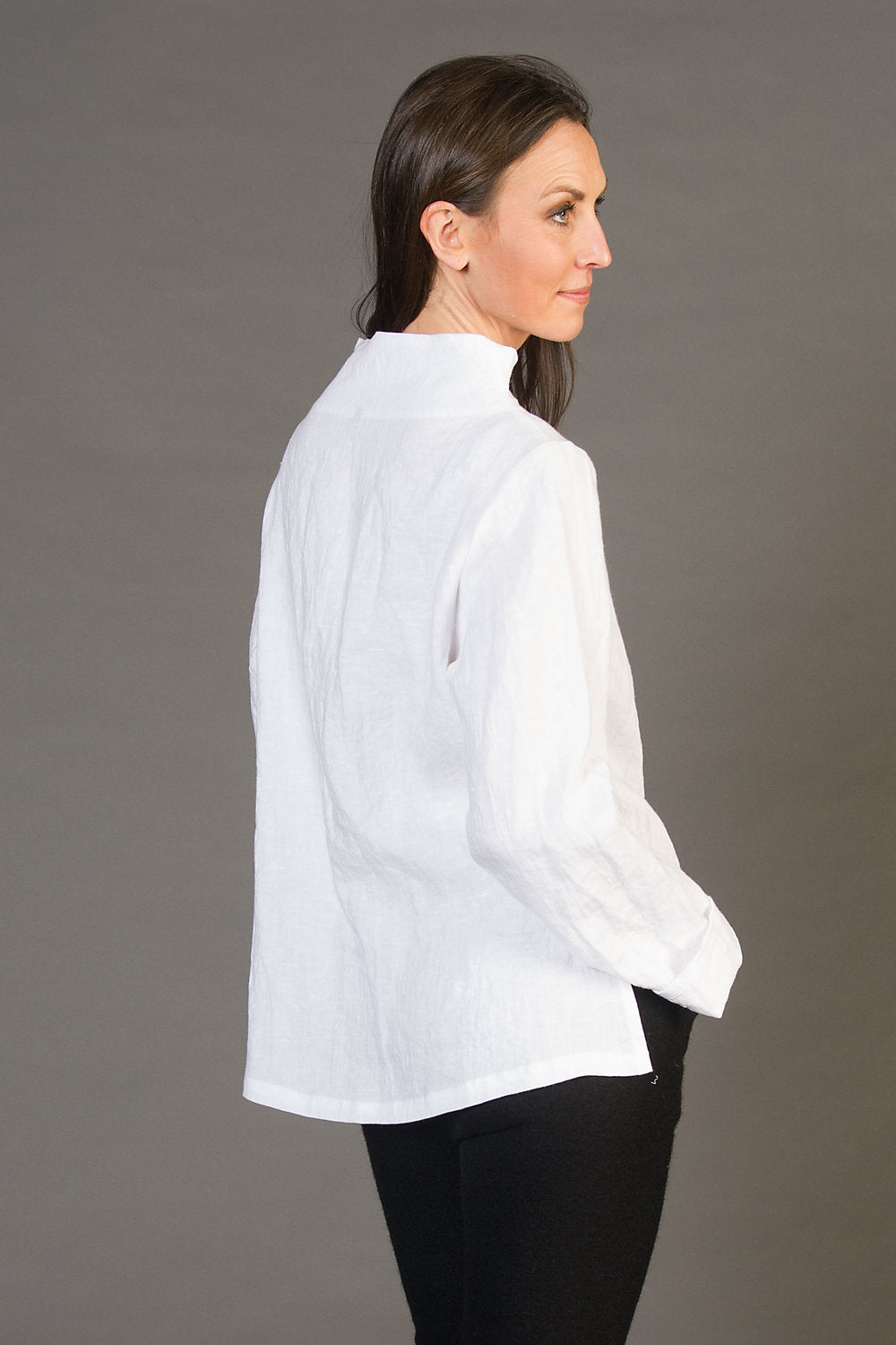 THELMA, Top in Thin Linen image 1
