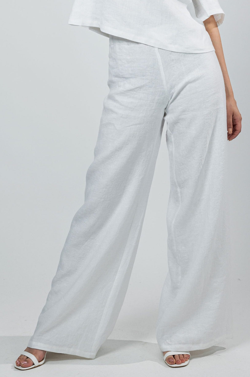 SENJA, Trousers in Thin Linen image 0