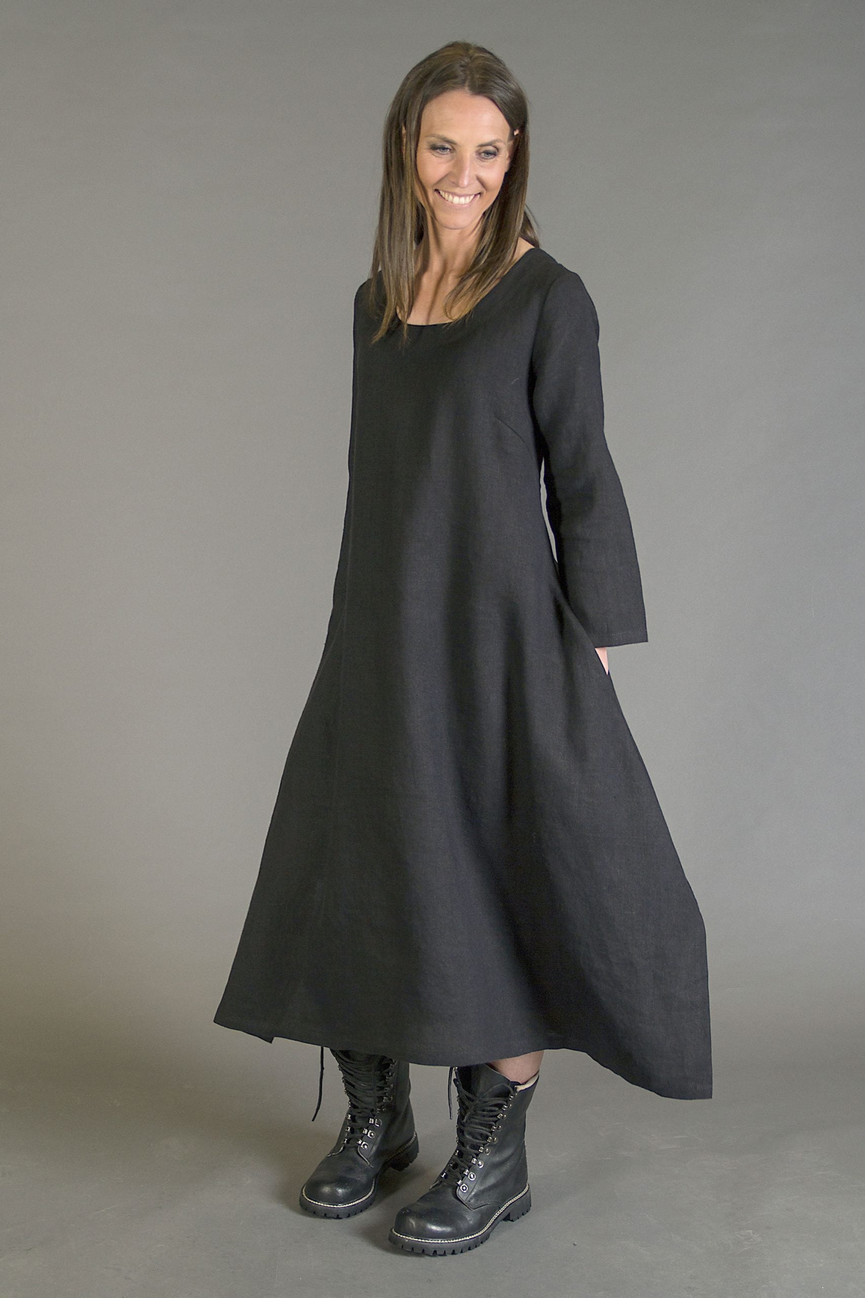 ONERVA, Dress in Thin Linen image 3