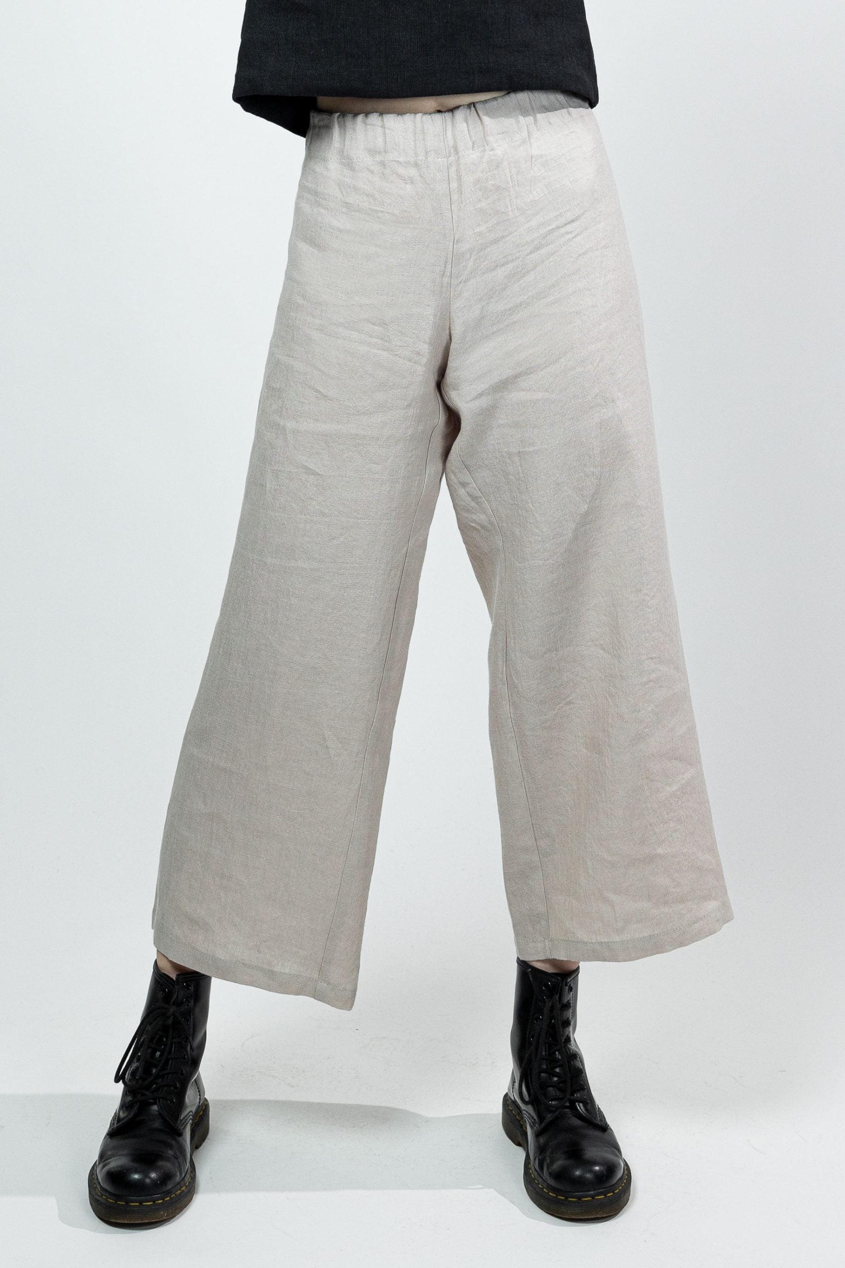 ISA, Trousers in Thin Linen image 0