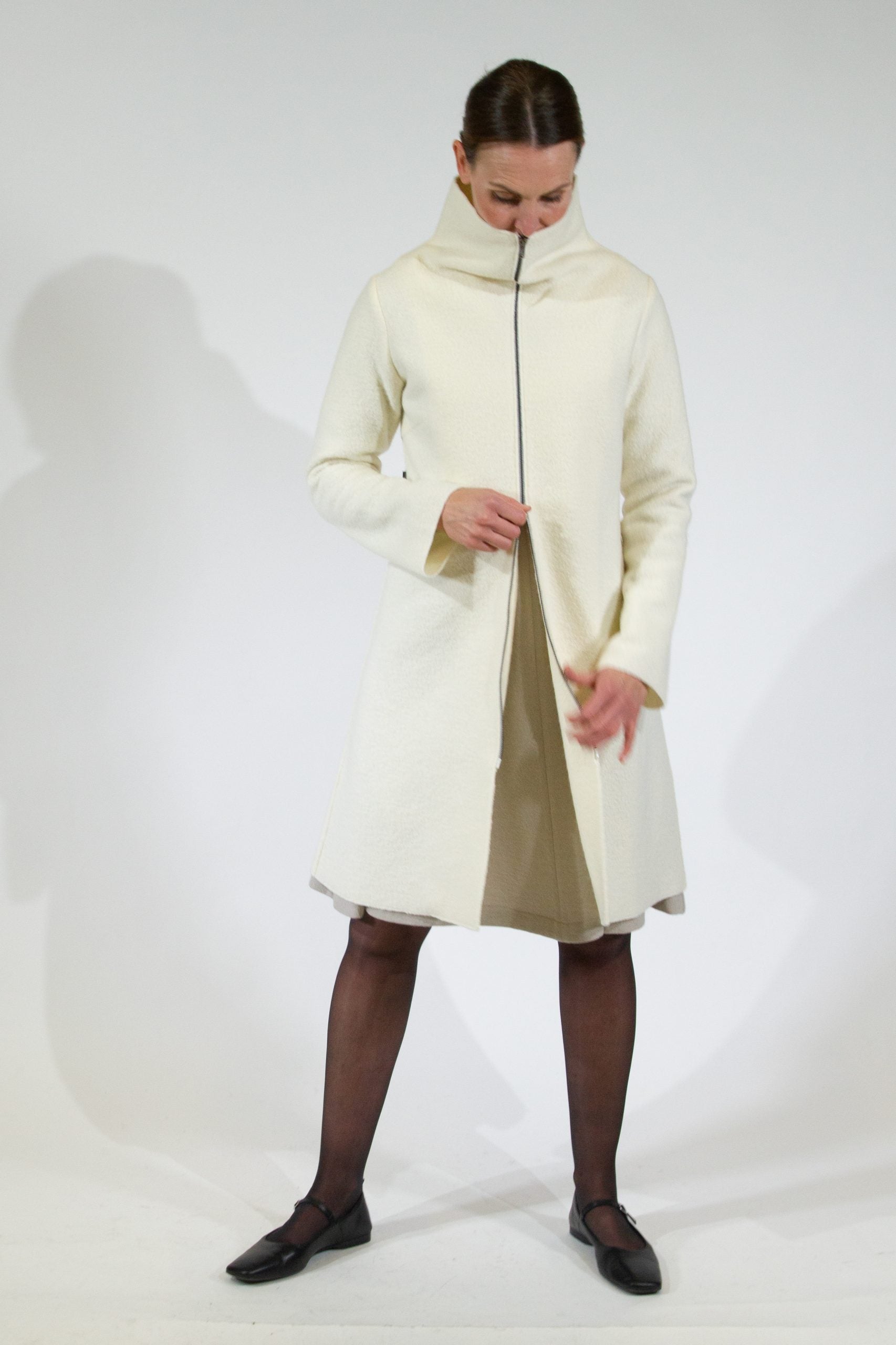 ROKI, Coat in Boiled Wool image 2