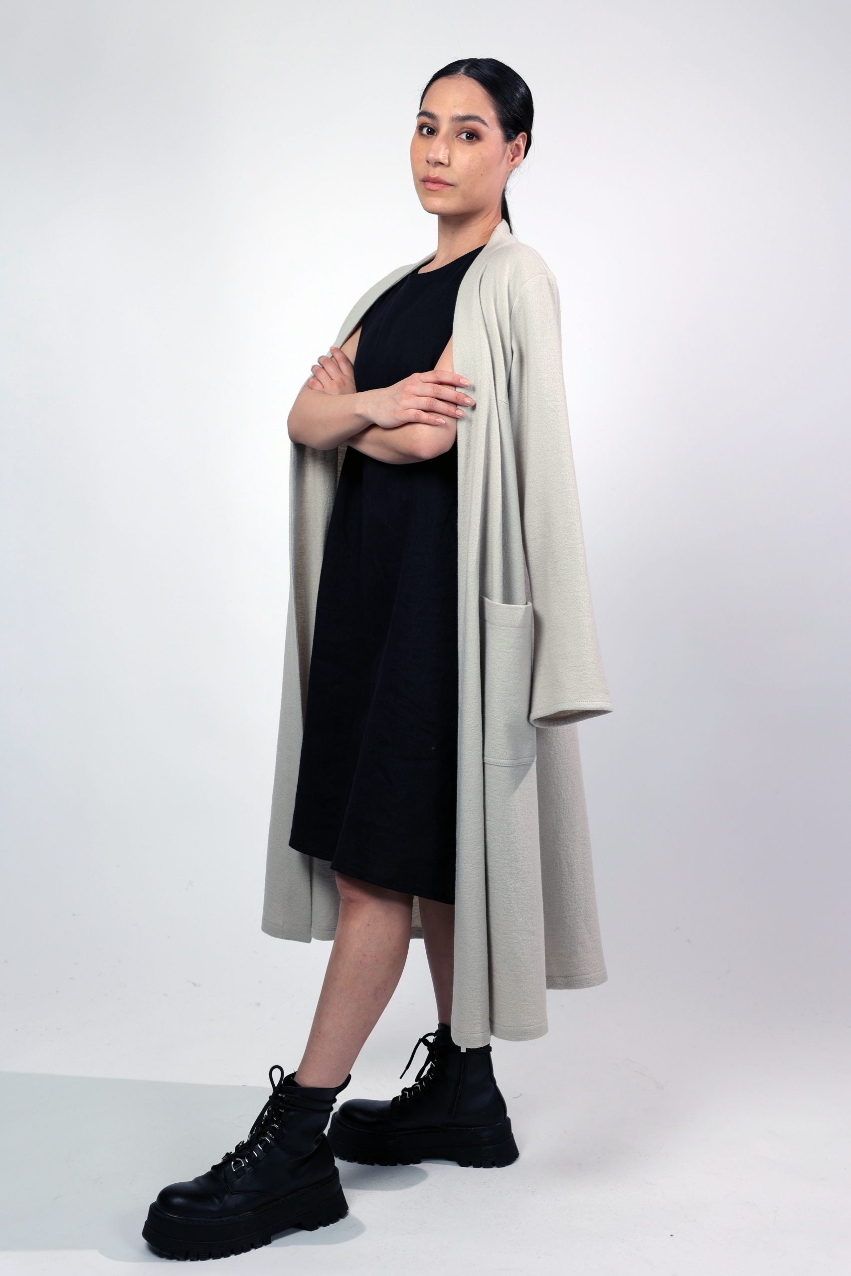 NANNA, Cardigan in Boiled Wool Fine image 5