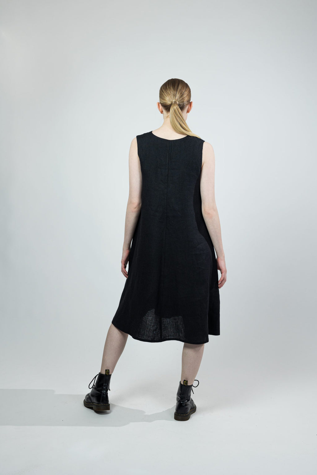 MILLA, Dress in Thin Linen image 6