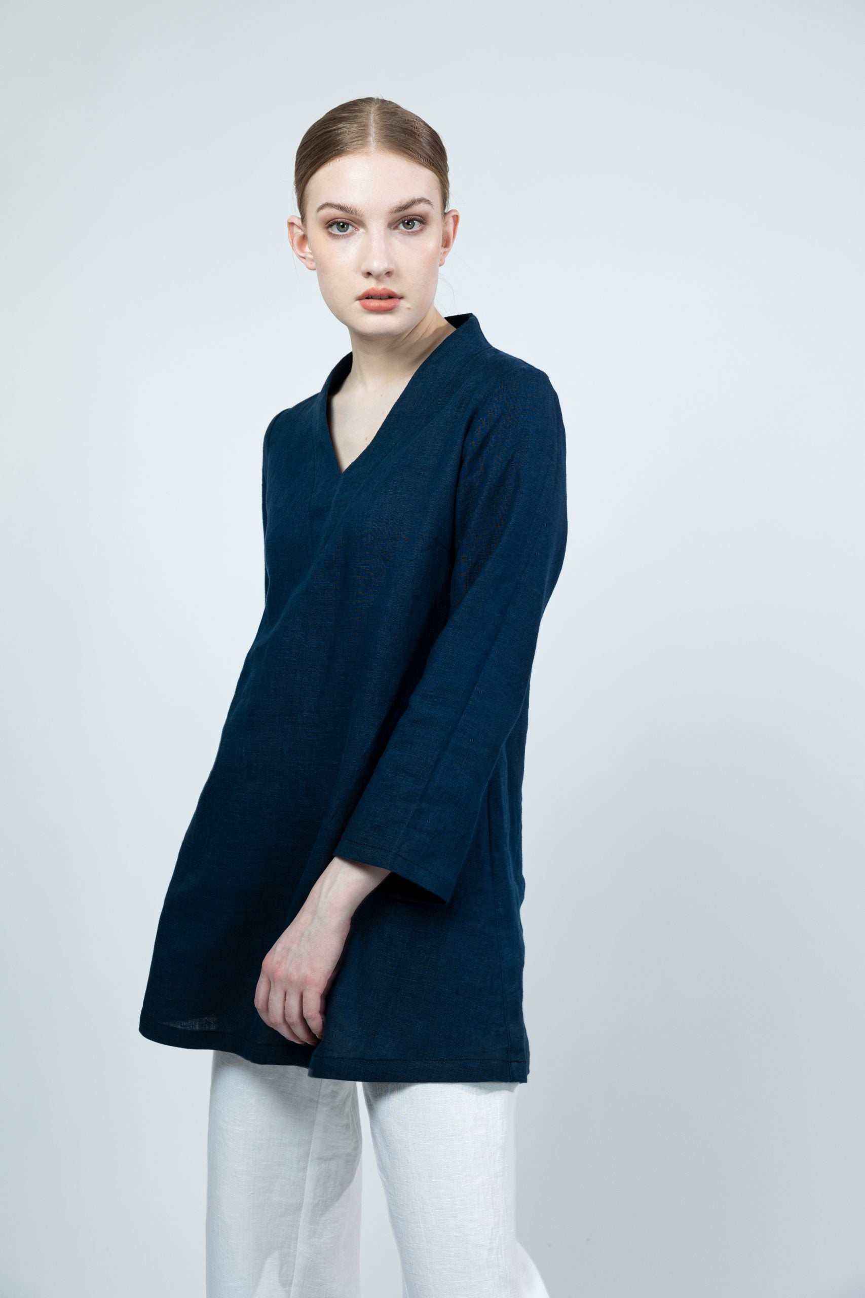 MIRIAM, Tunic in Thin Linen image 0