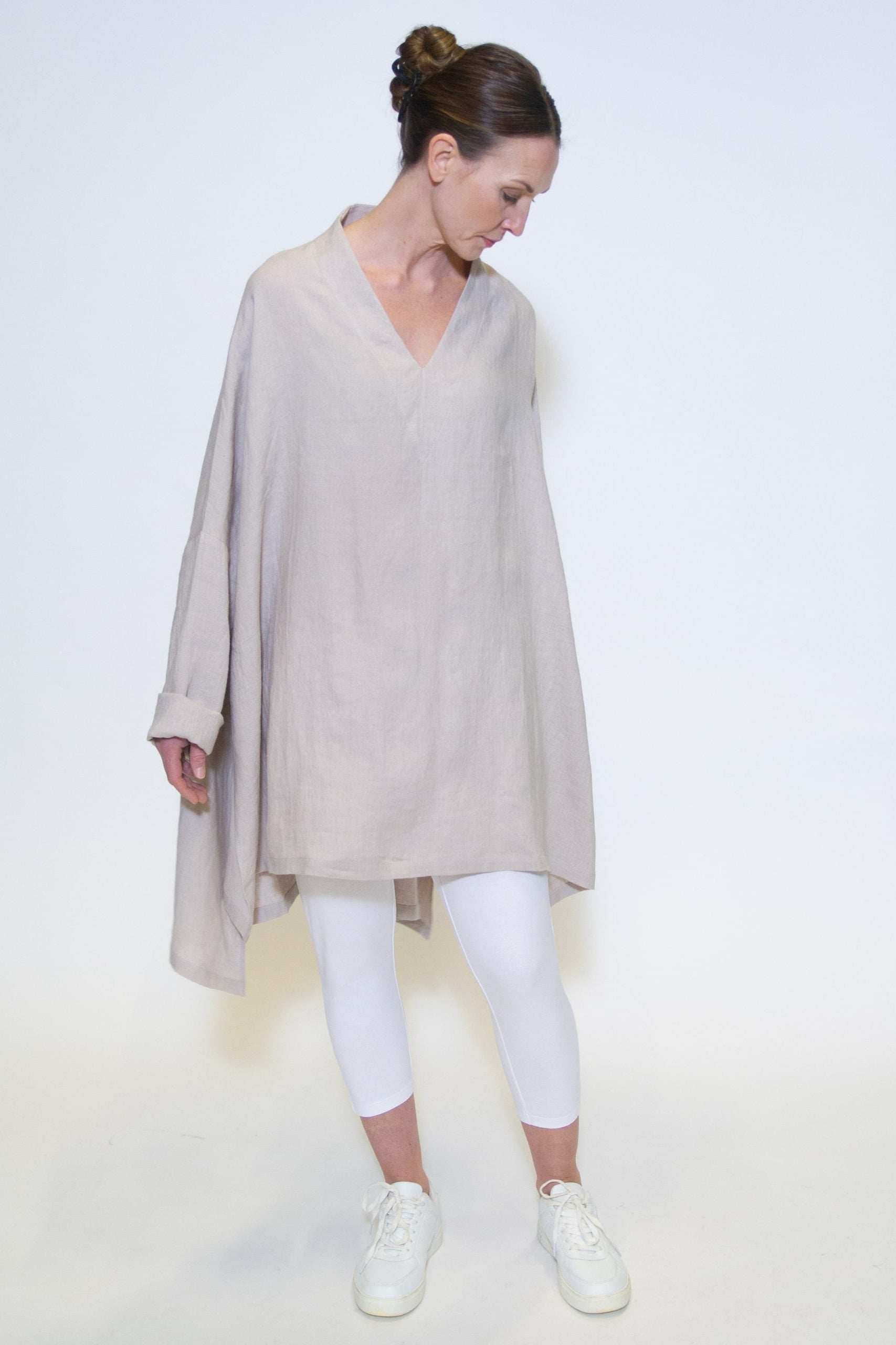 BETTE, Tunic in Thin Linen image 1
