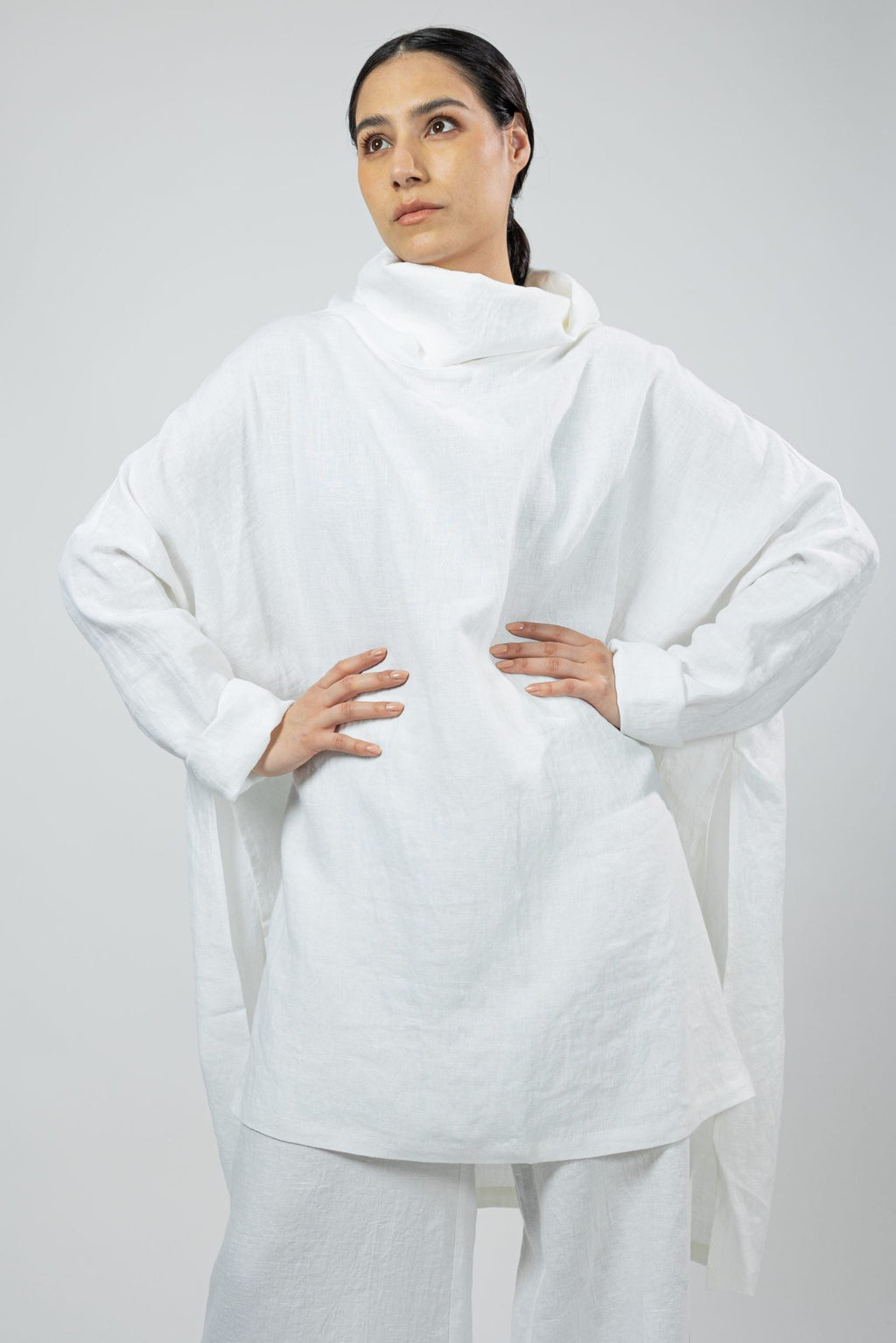 GRACE, Tunic in Thin Linen image 3