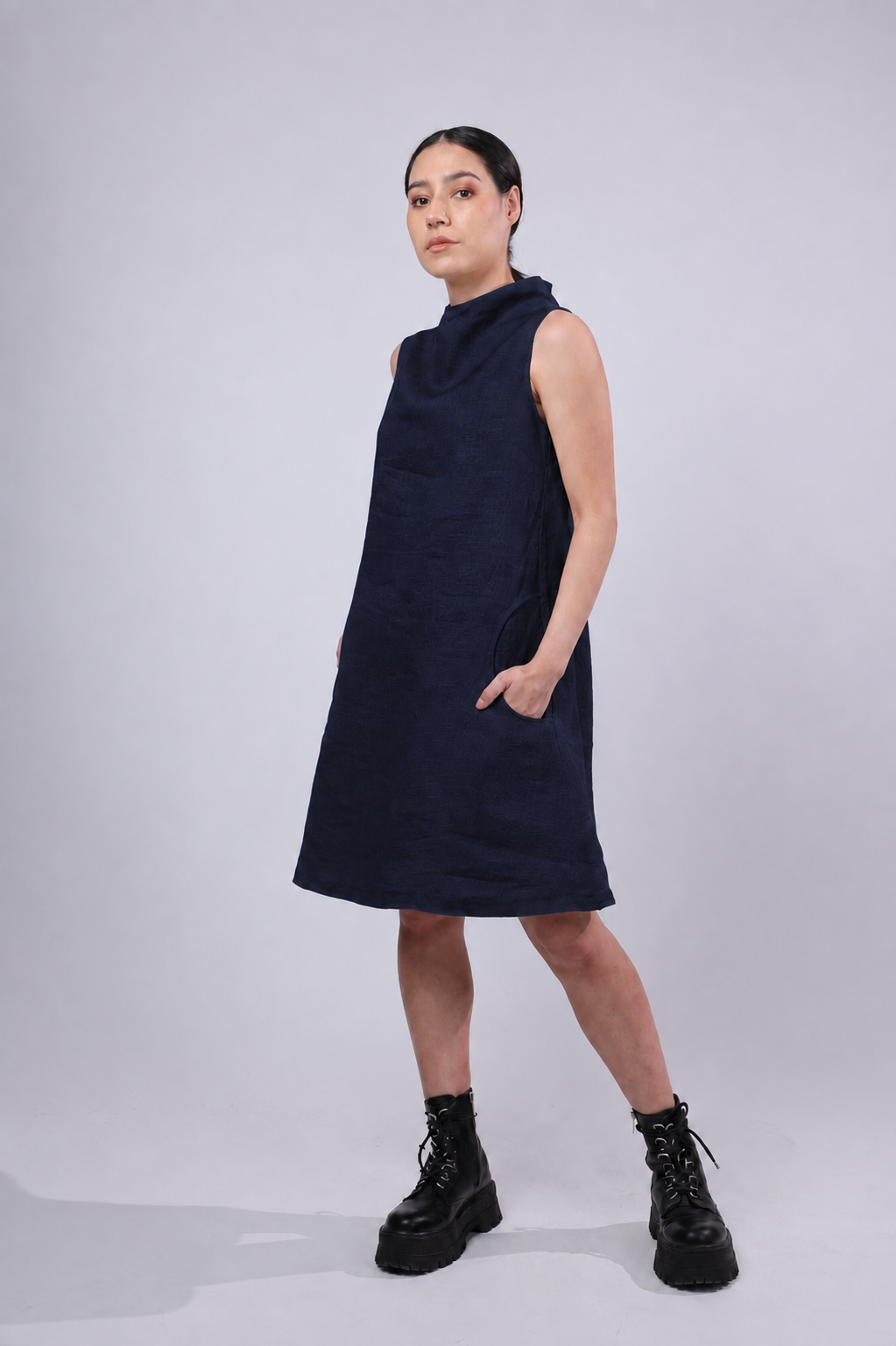 LOTTA, Dress in Thin Linen