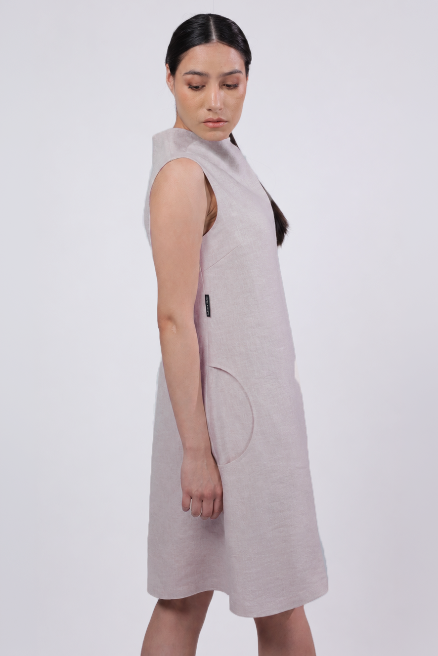 LOTTA, Dress in Thin Linen